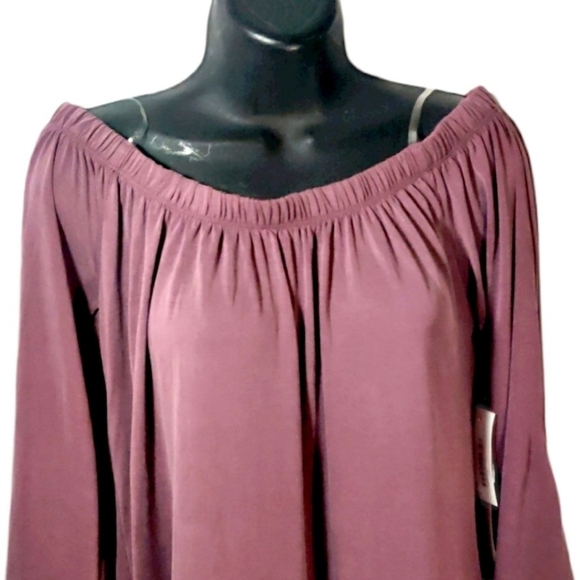 Active USA top - Picture 3 of 7